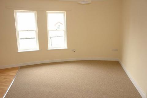 1 bedroom flat to rent, Fore Street, Great Torrington, Devon