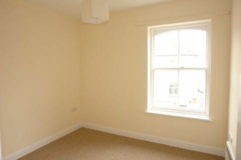 1 bedroom flat to rent, Fore Street, Great Torrington, Devon