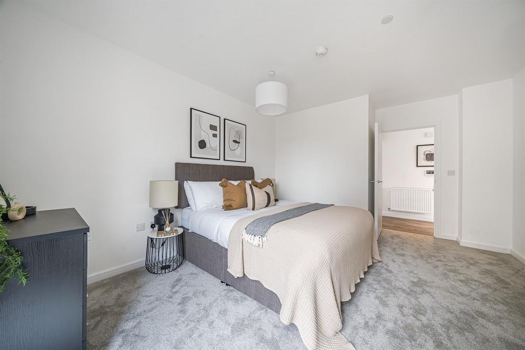 Verona House, Miller Road, RM9 1 bed apartment to rent £1,595 pcm (£