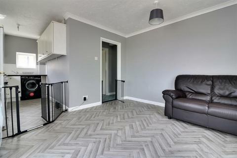 1 bedroom flat for sale, Seafront, Hayling Island