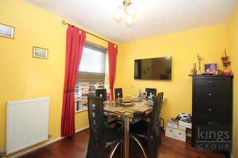 102 Challinor, Church Langley, Harlow, CM17 9XD