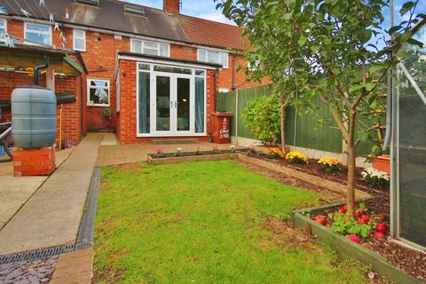 3 bedroom terraced house for sale, Cawdale Avenue, Hull, East Riding of Yorkshire, HU9 4HX