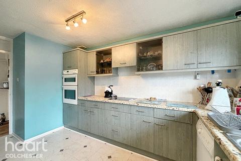 21 Bowes Road, Wivenhoe, Colchester, CO7 9RD