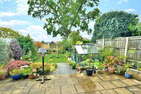 10 Spur Close, Wimborne, BH21 2UG