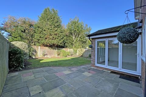 4 Fir Tree Close, Epsom, KT17 3LD