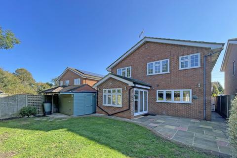 4 Fir Tree Close, Epsom, KT17 3LD