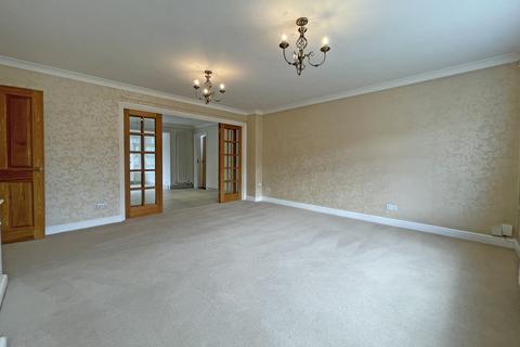 4 Fir Tree Close, Epsom, KT17 3LD