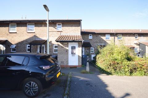 1 bedroom maisonette to rent, Dimsdale Crescent, Bishop`s Stortford