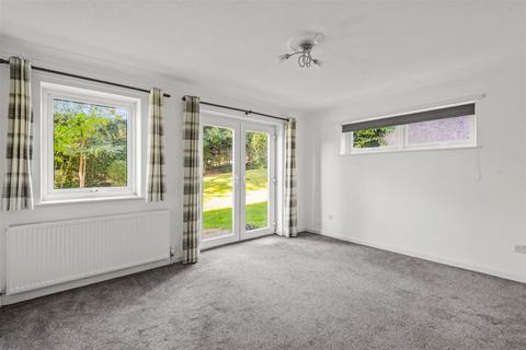 2 The Cedars, Totnes, TQ9 5YR