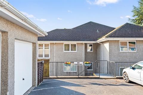 2 The Cedars, Totnes, TQ9 5YR