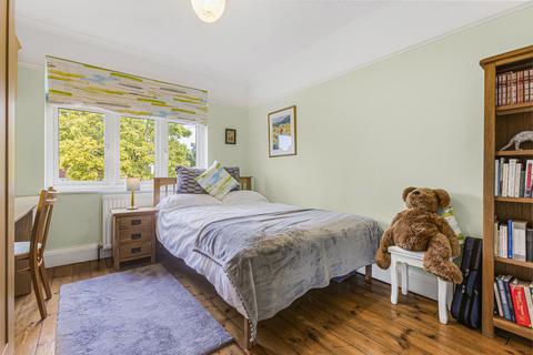 95 Bond Street, Englefield Green, Egham, TW20 0PU