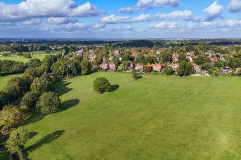 5 bedroom detached house for sale, Beaconsfield Gardens, Claygate, Esher, Surrey, KT10