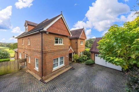 5 bedroom detached house for sale, Beaconsfield Gardens, Claygate, Esher, Surrey, KT10