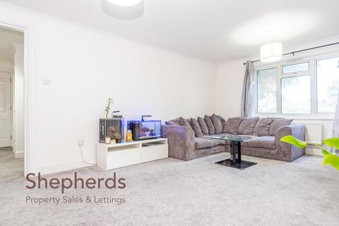 2 bedroom flat for sale, Ogard Road, Hoddesdon EN11