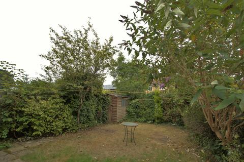 3 bedroom semi-detached house to rent, Kettles Close, Oakington, Cambridge, CB24