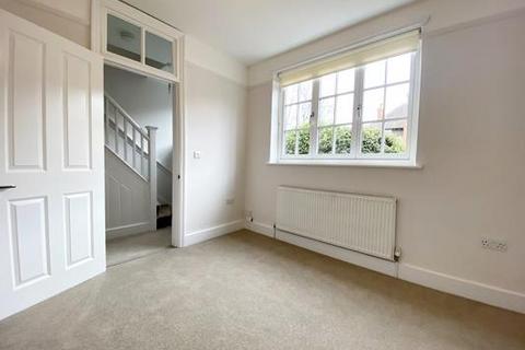 2 bedroom cottage to rent, Dekker Road Dulwich