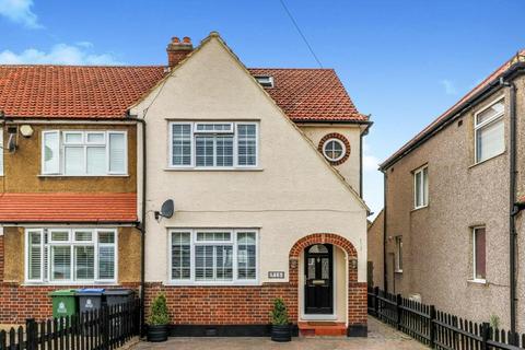 4 bedroom semi-detached house for sale, Hartfield Road, Chessington