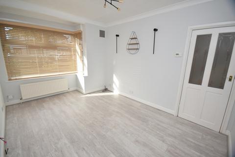 3 bedroom house to rent, Crawford Road, Hatfield AL10