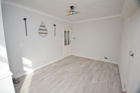 3 bedroom house to rent, Crawford Road, Hatfield AL10
