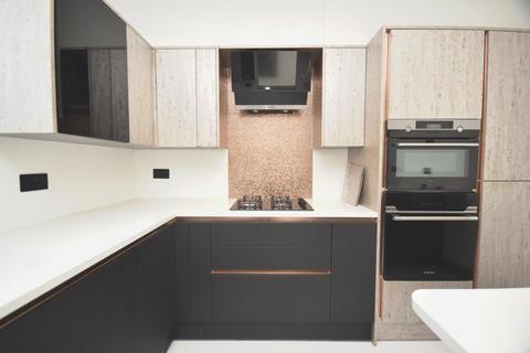 3 bedroom house to rent, Crawford Road, Hatfield AL10