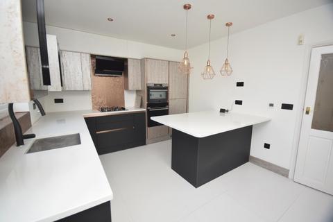 3 bedroom house to rent, Crawford Road, Hatfield AL10