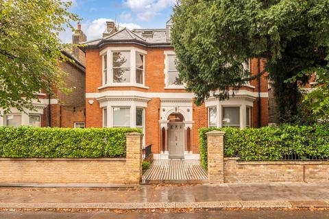 2 bedroom flat for sale, Priory Road, London, NW6