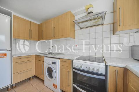 2 bedroom apartment to rent, Taeping Street, Clippers Quay, Isle Of Dogs E14