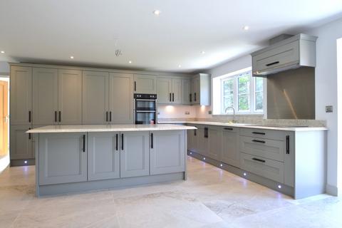 4 bedroom detached house for sale, The Green, Halstead CO9