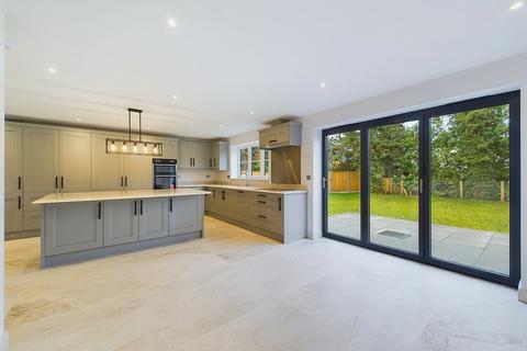 4 bedroom detached house for sale, The Green, Halstead CO9