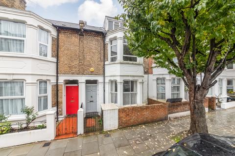 1 bedroom ground floor flat to rent, Buckmaster Road, Clapham Junction, SW11