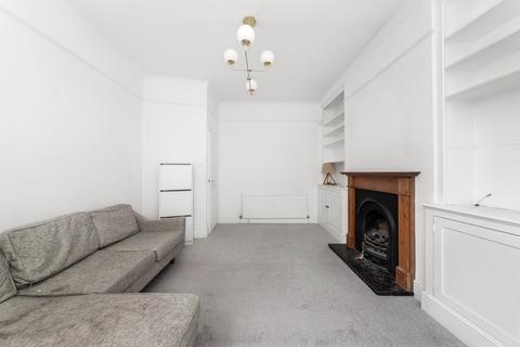 1 bedroom ground floor flat to rent, Buckmaster Road, Clapham Junction, SW11