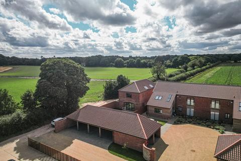 3 bedroom barn conversion for sale, Bridge Road, High Kelling, Holt