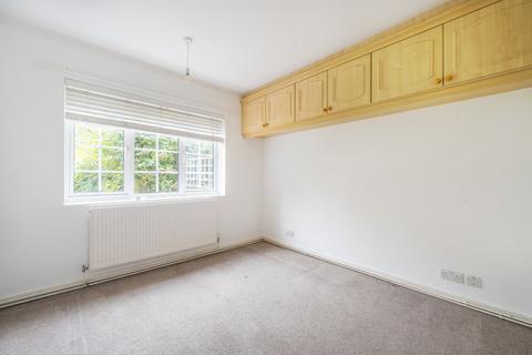 2 bedroom ground floor maisonette for sale, Worcester Road, Sutton