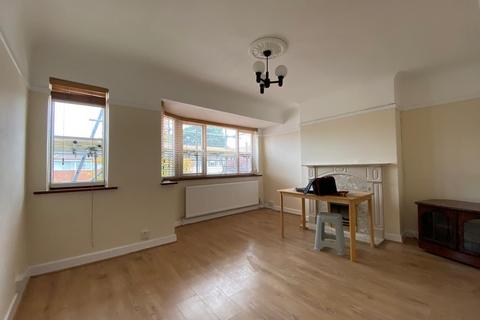 2 bedroom maisonette to rent, Shaftesbury Avenue, Harrow HA2