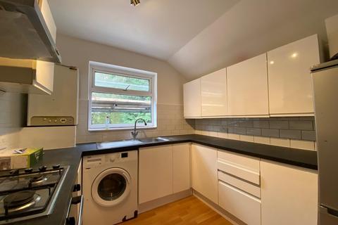 2 bedroom maisonette to rent, Shaftesbury Avenue, Harrow HA2