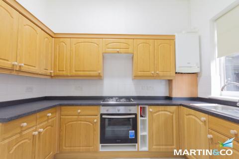 4 bedroom ground floor flat to rent, Wake Green Road, Moseley, B13