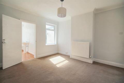 2 bedroom terraced house for sale, Churchill Road, Norwich