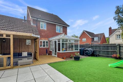 3 bedroom link detached house for sale, Cleveland Way, Westbury