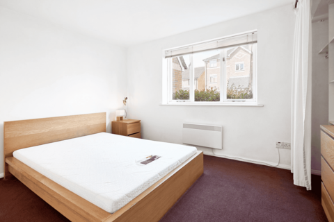 Telegraph Place, London, E14
