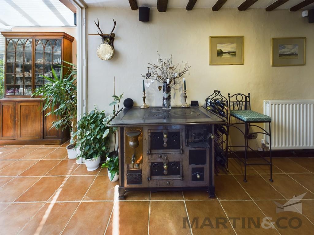 5 Kitchen