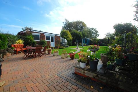 4 bedroom detached bungalow for sale, Grange Road, Tiptree