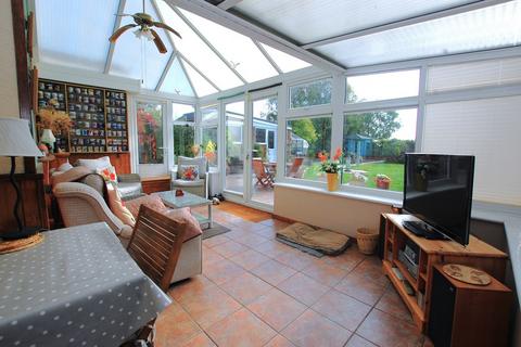 4 bedroom detached bungalow for sale, Grange Road, Tiptree