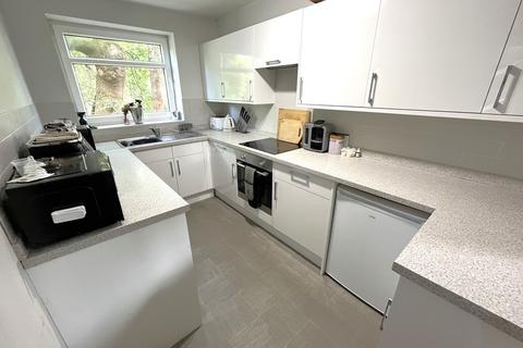 2 bedroom apartment for sale, Bournemouth Road, Ashley Cross