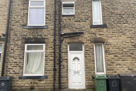 2 bedroom terraced house to rent, Dewsbury Gate Road, Dewsbury