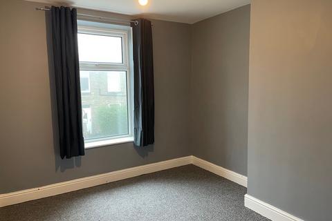 2 bedroom terraced house to rent, Dewsbury Gate Road, Dewsbury