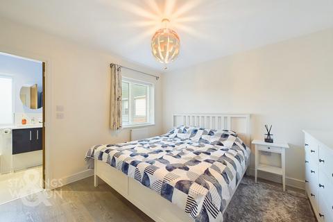 2 bedroom end of terrace house for sale, Burrage Way, Sprowston, Norwich