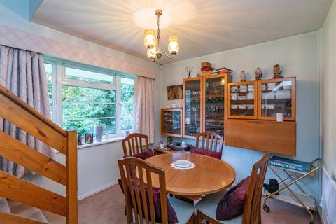 2 bedroom maisonette for sale, Swan Mill Gardens, Dorking