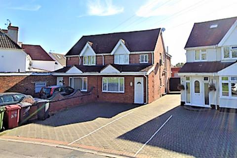 4 bedroom semi-detached house to rent, Godolphin Road, Slough