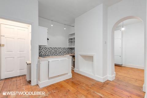 undefined, Hoddesdon EN11