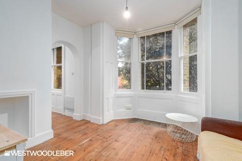 undefined, Hoddesdon EN11